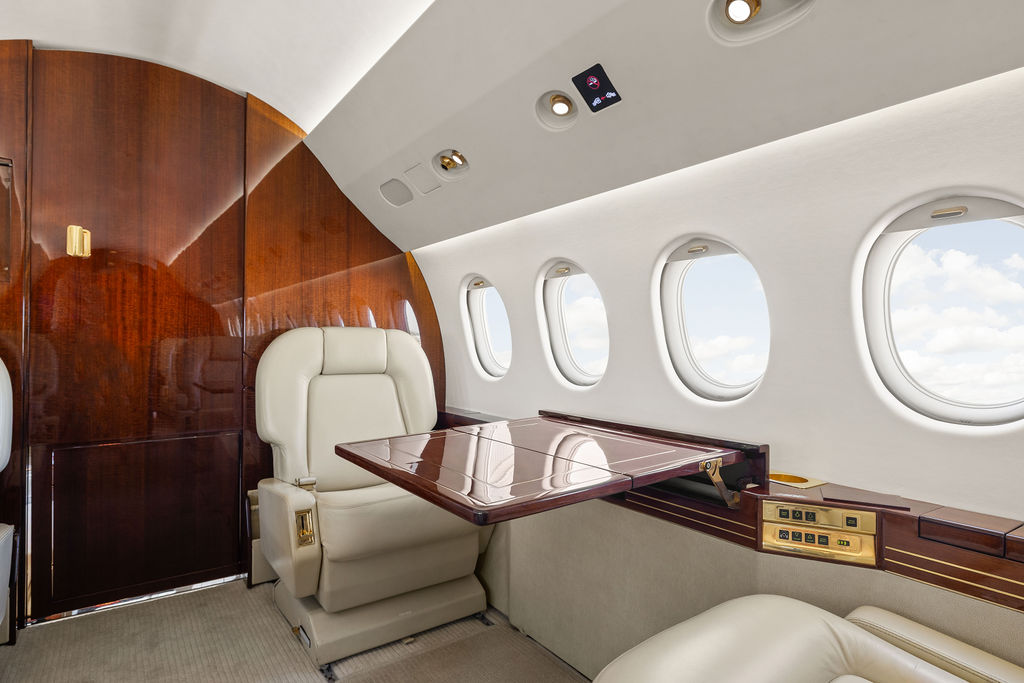 1995 Dassault Falcon 2000