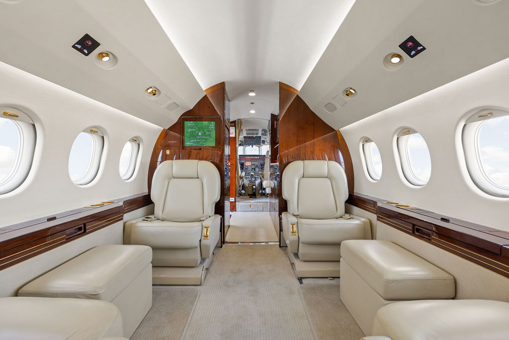 1995 Dassault Falcon 2000